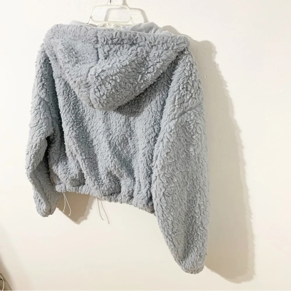 Urban Outfitters BDG Hooded Cropped Fuzzy Sherpa Zip Teddy Jacket Coat Pockets